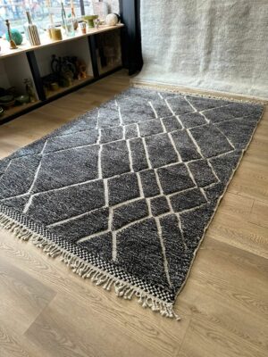 Tapis Béni Ouarain •N°119 175cm X 260cm