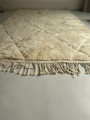 Tapis Béni Ouarain N°125. 118cm X 260cm