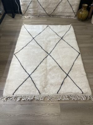 Tapis Béni Ouarain N°128. 153cm X 210cm